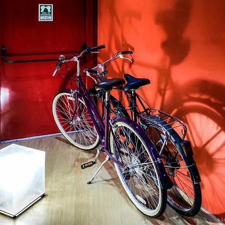 Hostel Poets Lisbon