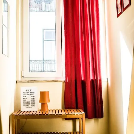 Hostel Poets Lisbon