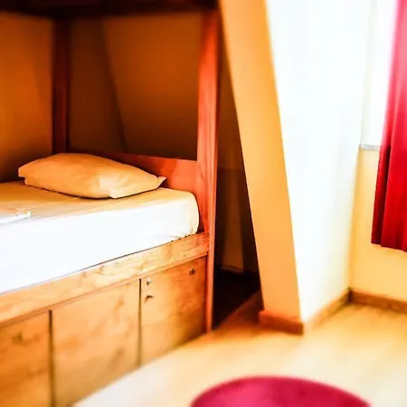 Hostel Poets